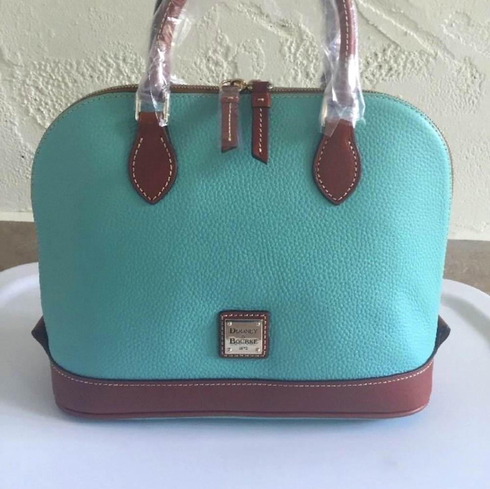 Dooney & Bourke sachel purse